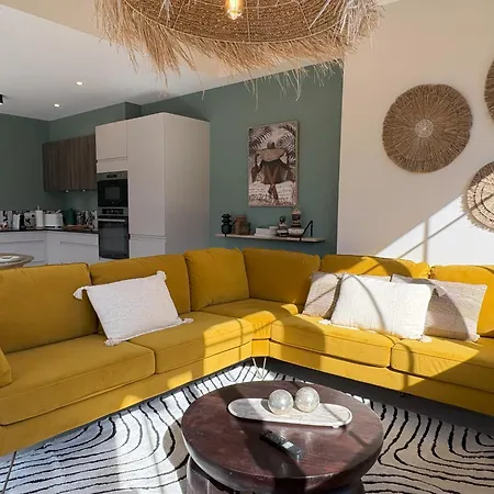 Le Clos Des Pins * Андерно-ле-Бэн