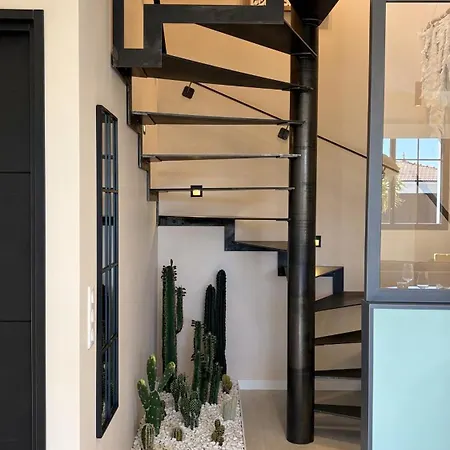 Le Clos Des Pins * Андерно-ле-Бэн