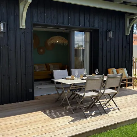 Nyaraló Le Clos Des Pins *