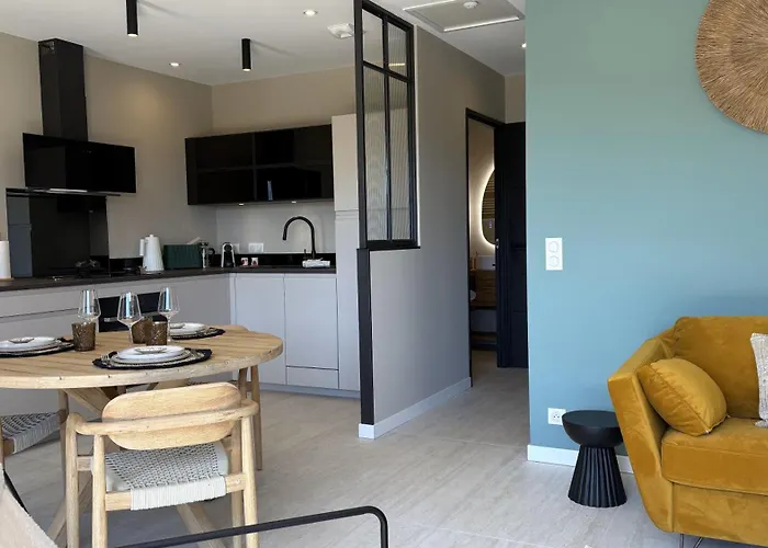 Le Clos Des Pins * アンデルノ・レ・バン