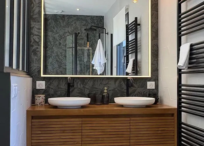 Le Clos Des Pins Feriehus